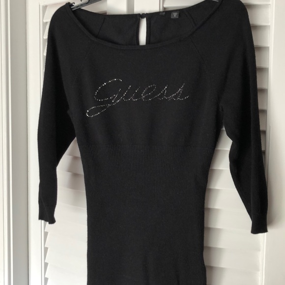 Guess Sweaters - 🖤Cute Guess sweater for sale!